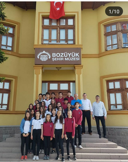 BOZÜYÜK FEN LİSESİNİN ŞEHİR MÜZESİ ZİYARETİ