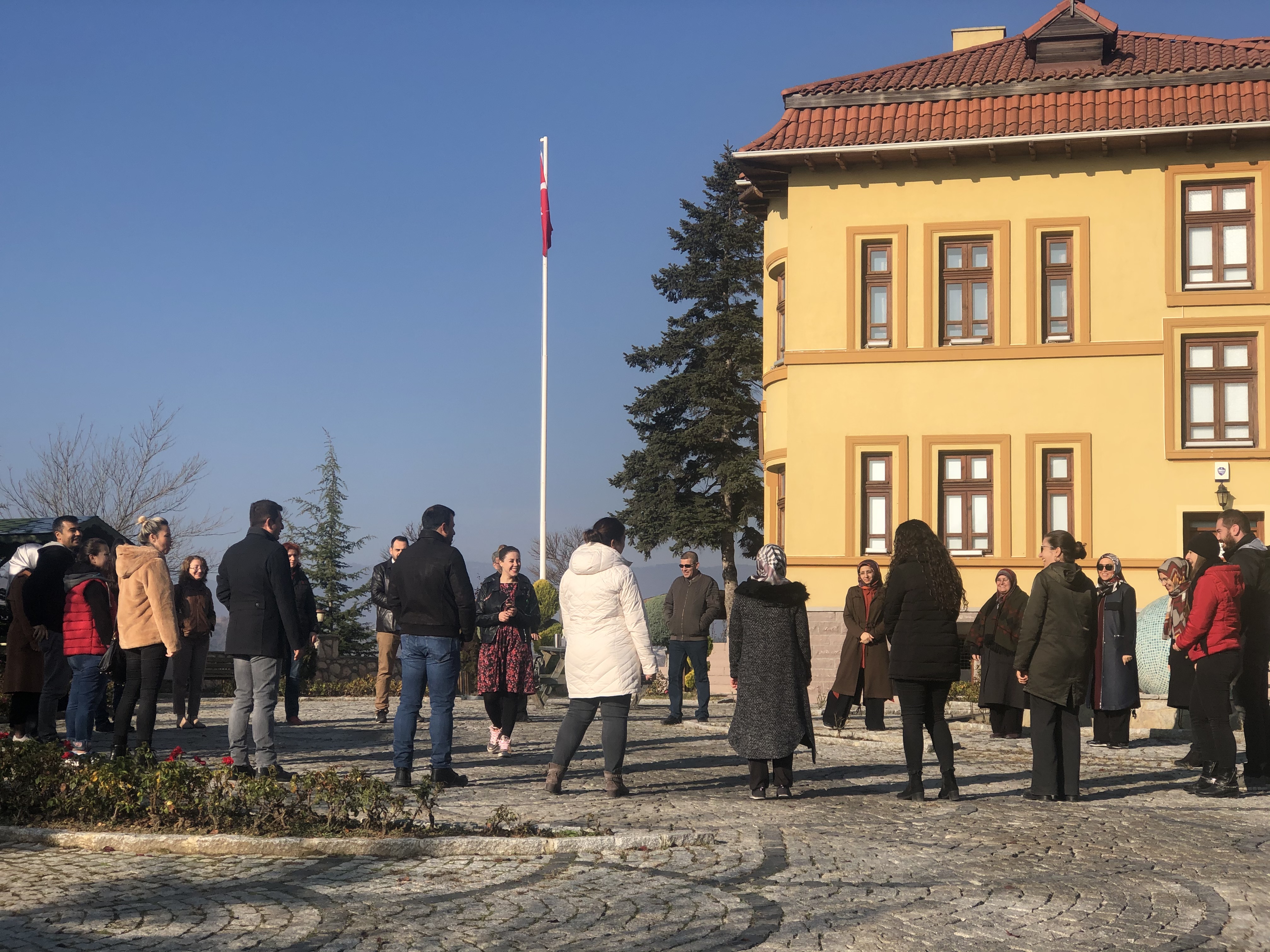 BOZÜYÜK ŞEHİR MÜZESİNDE ÖĞRETMENLERE DRAMA EĞİTİM ETKİNLİĞİ GERÇEKLEŞTİRİLDİ