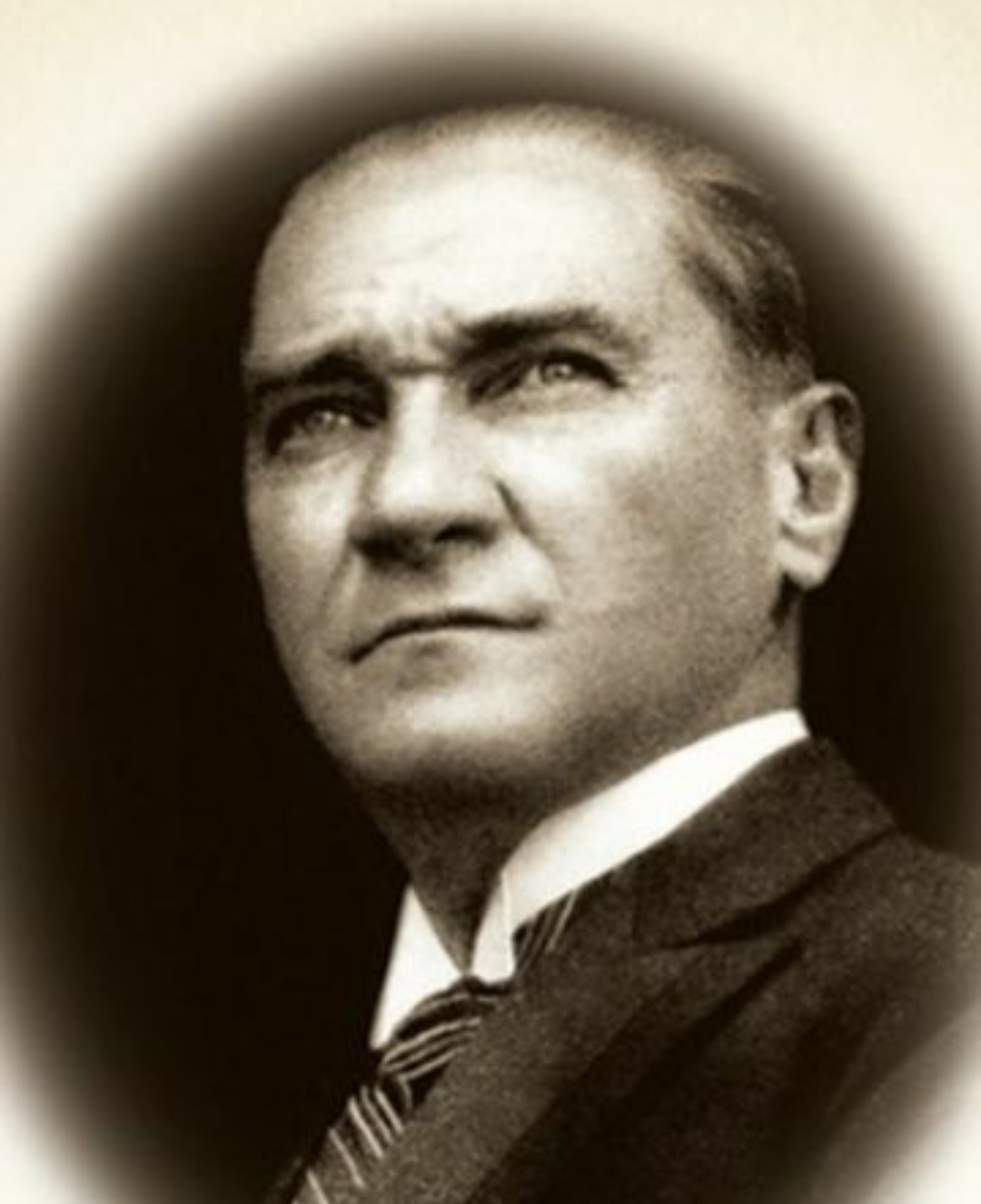 GAZİ MUSTAFA KEMAL ATATÜRKÜ VEFATININ 82. YIL DÖNÜMÜNDE SAYGI İLE ANIYORUZ